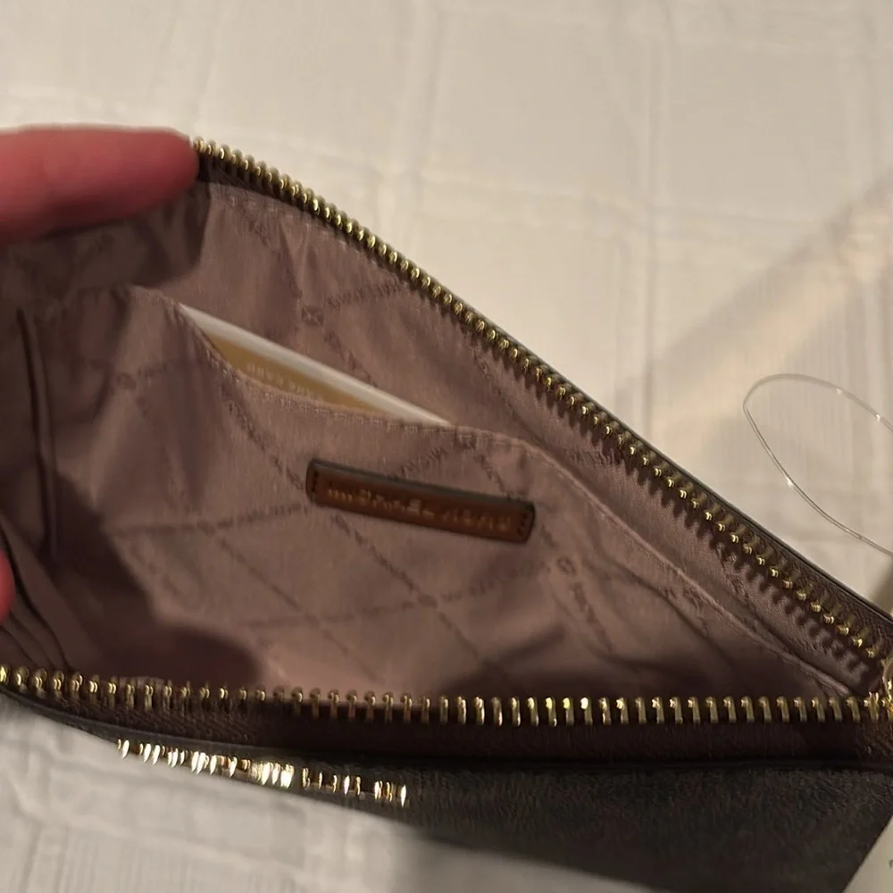 Michael Kors LG zip clutch wrstlt